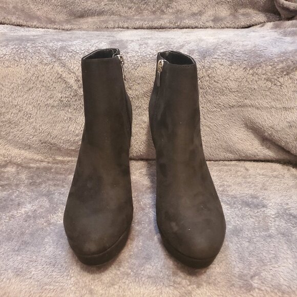 NWT Nine West Glowup Suede Booties - Size 7 - Picture 3 of 5